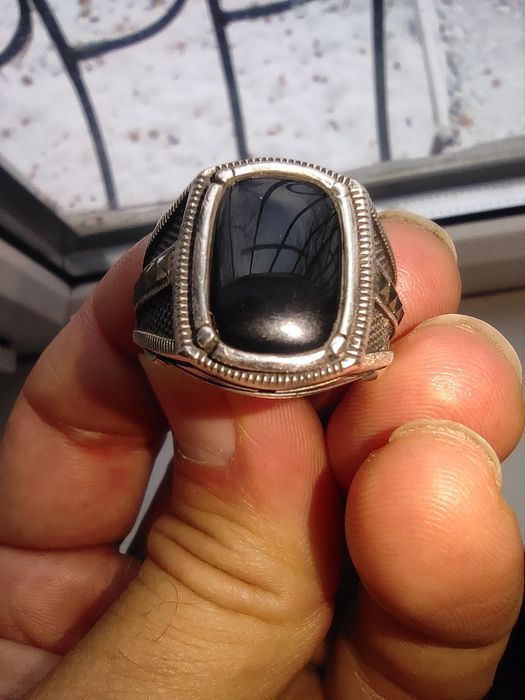 Мужской серебряный перстень.