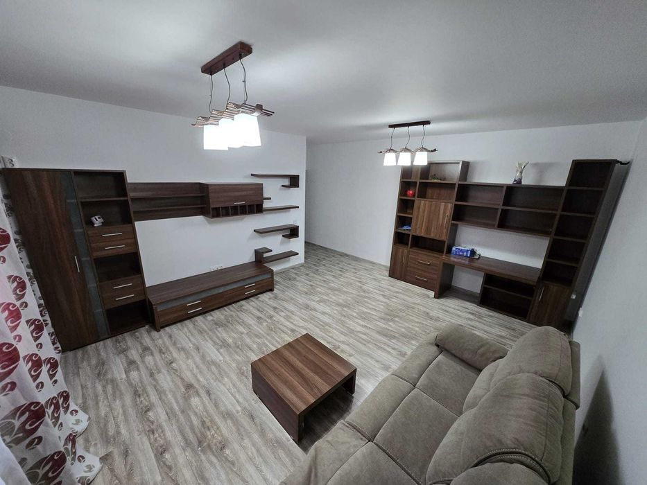 Ap 3 camere, zona Vest, complet utilat, 2 locuri de parcare  650€/lună