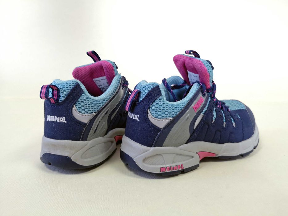 Bocanci munte ghete copii 28 29 MEINDL -Germany 650 Ron Magaz EX+