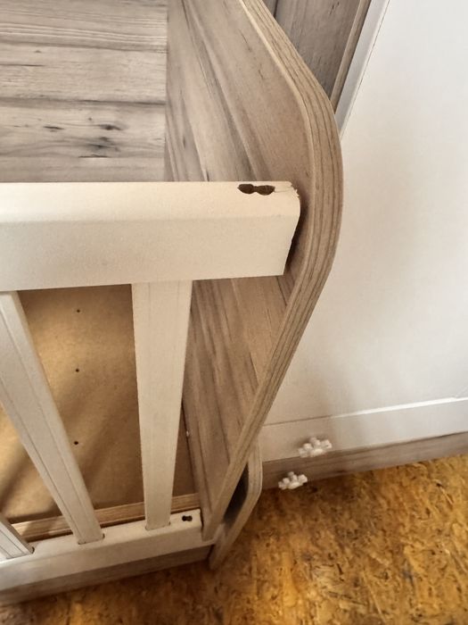 Кушетка, повивалник, легло, шкаф, матрак