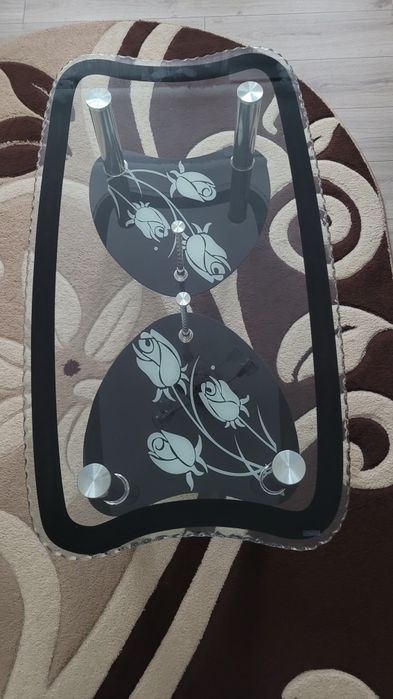 Masa de cafea din sticla