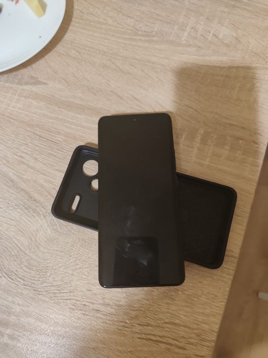 Продавам телефон