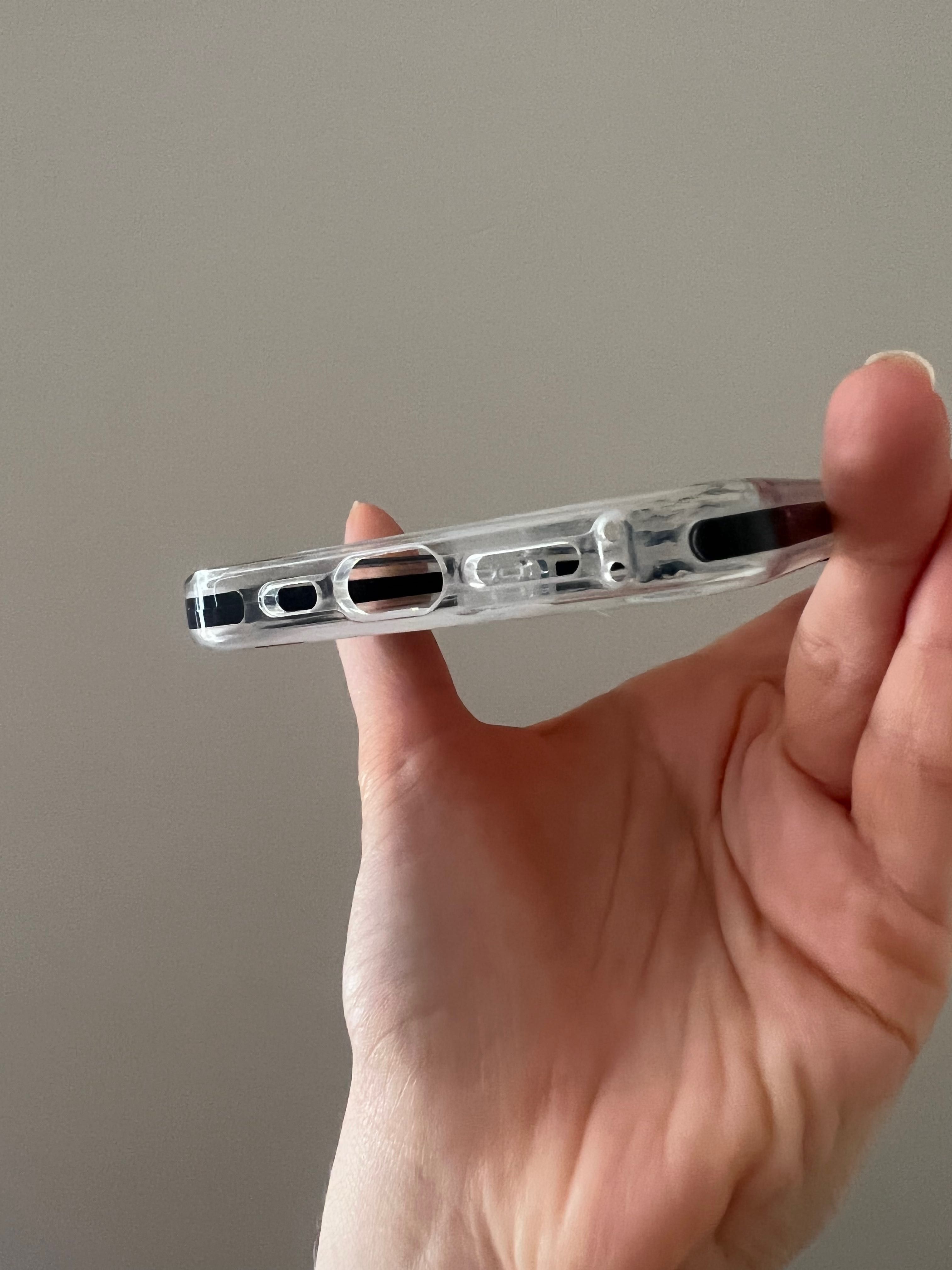 Кейс iPhone 13 pro