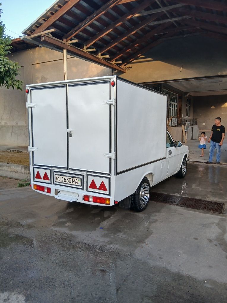Volga 2411 sotladi 1987