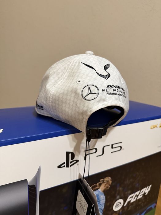 AMG Petronas F1 Team Hamilton Шапка