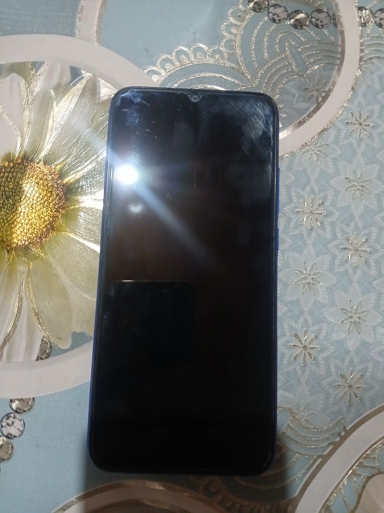 Redmi 9A  2/32 holati yaxshi