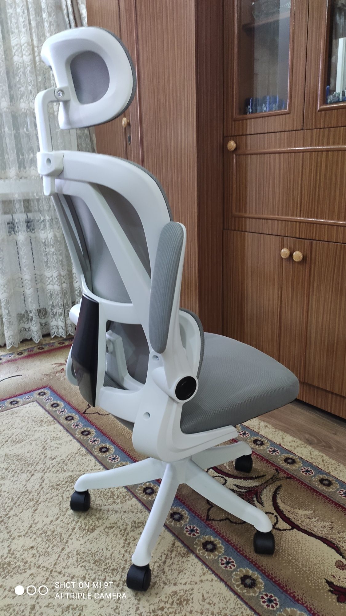 Продам офисное кресло