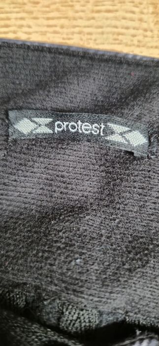 Pantaloni Protest schi/snowboard femei L ajustabili