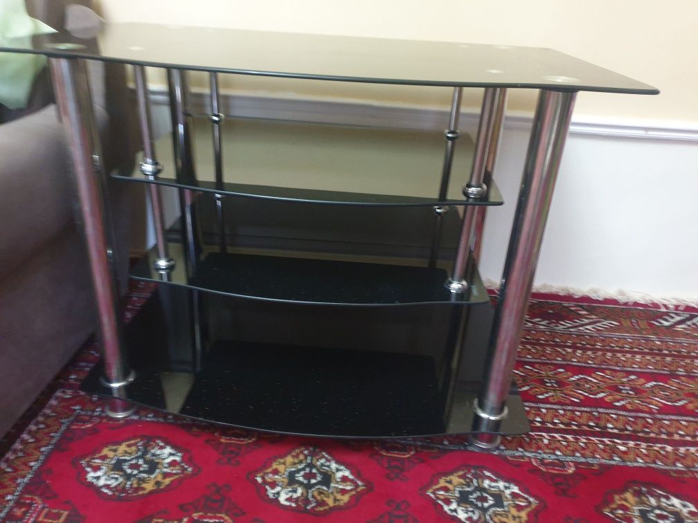 Подставка чёрная из стекла