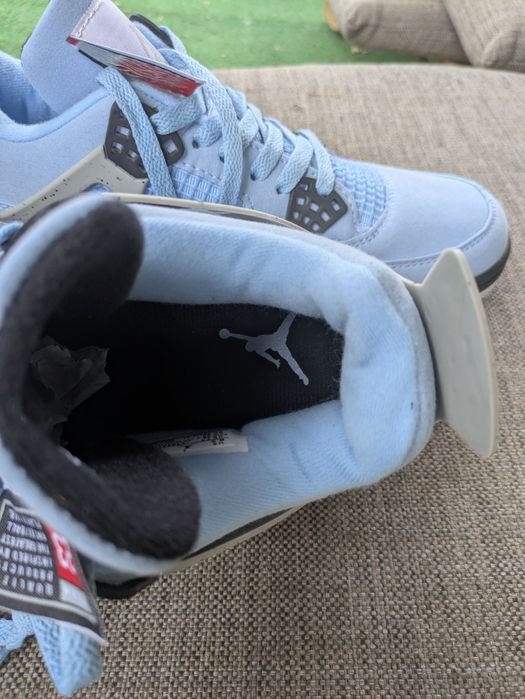 Nike Jordan 4 University Blue (mărimea: 36,42)