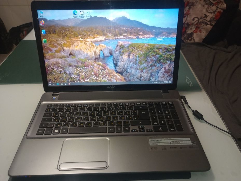 Acer Aspire E1-771, Intel i3, 8 gb ram, 1.000 gb HDD,Bluetooth, HD+