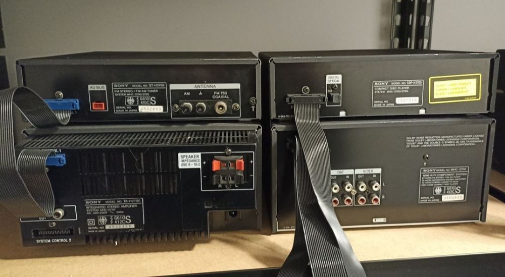Corpuri/Cabluri Sony MHC-2700 pentru piese.