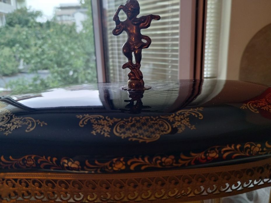 Порцеланов часовник Лимож