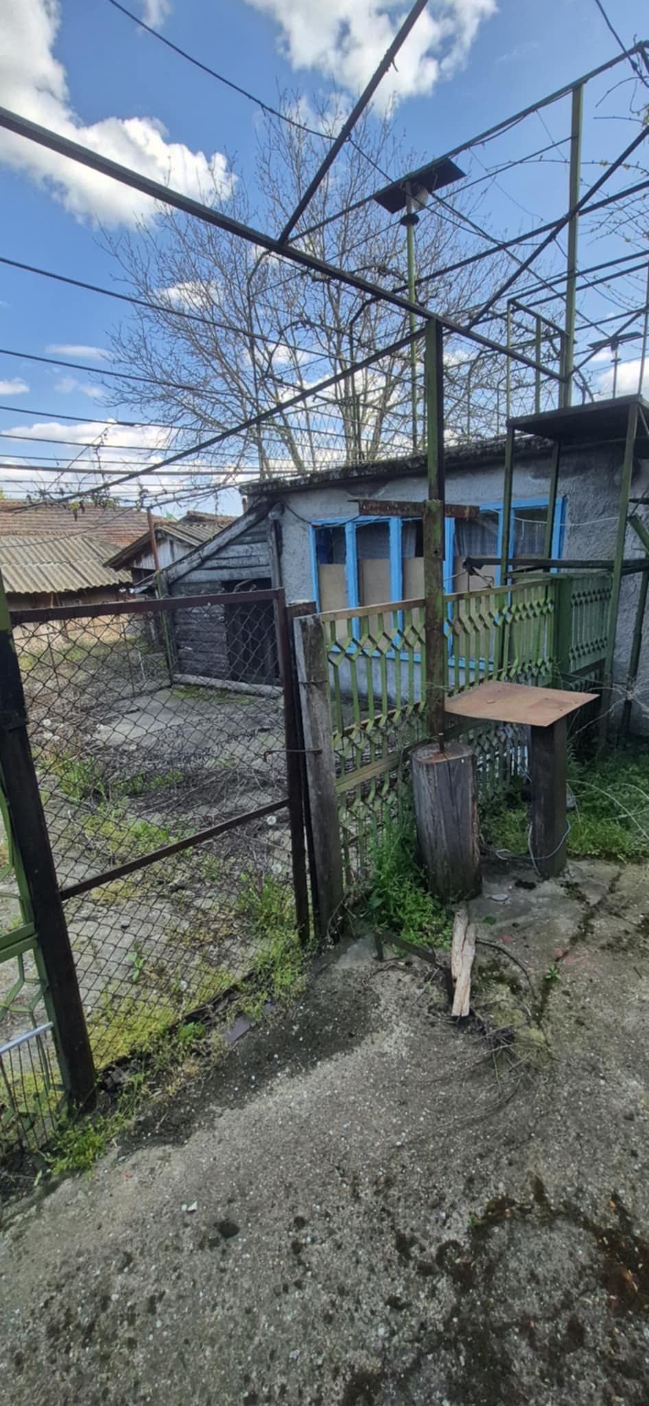 Продава се тухлена къща в с. Сребърна