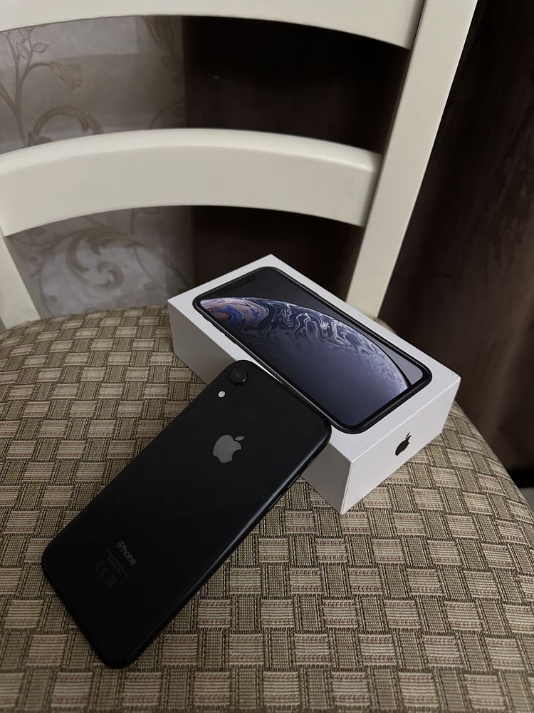 IPHONE Xr 64gb black