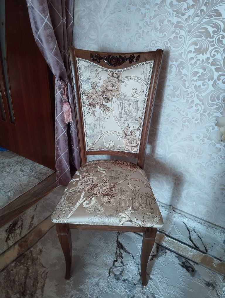 Срочно продается хорошом состоянии стулья