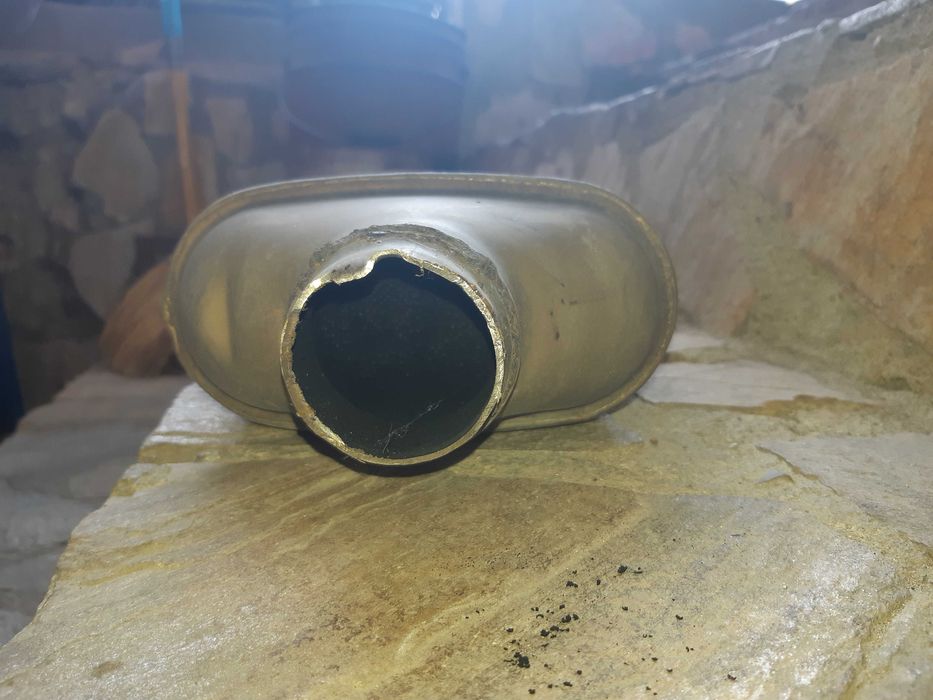 Аксесоари от автомобили-джанти,катализатори,тегличи