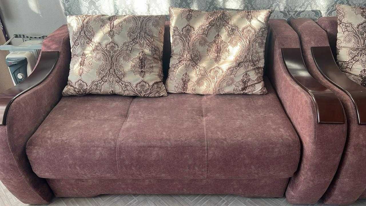 Продам мини диван и кресло