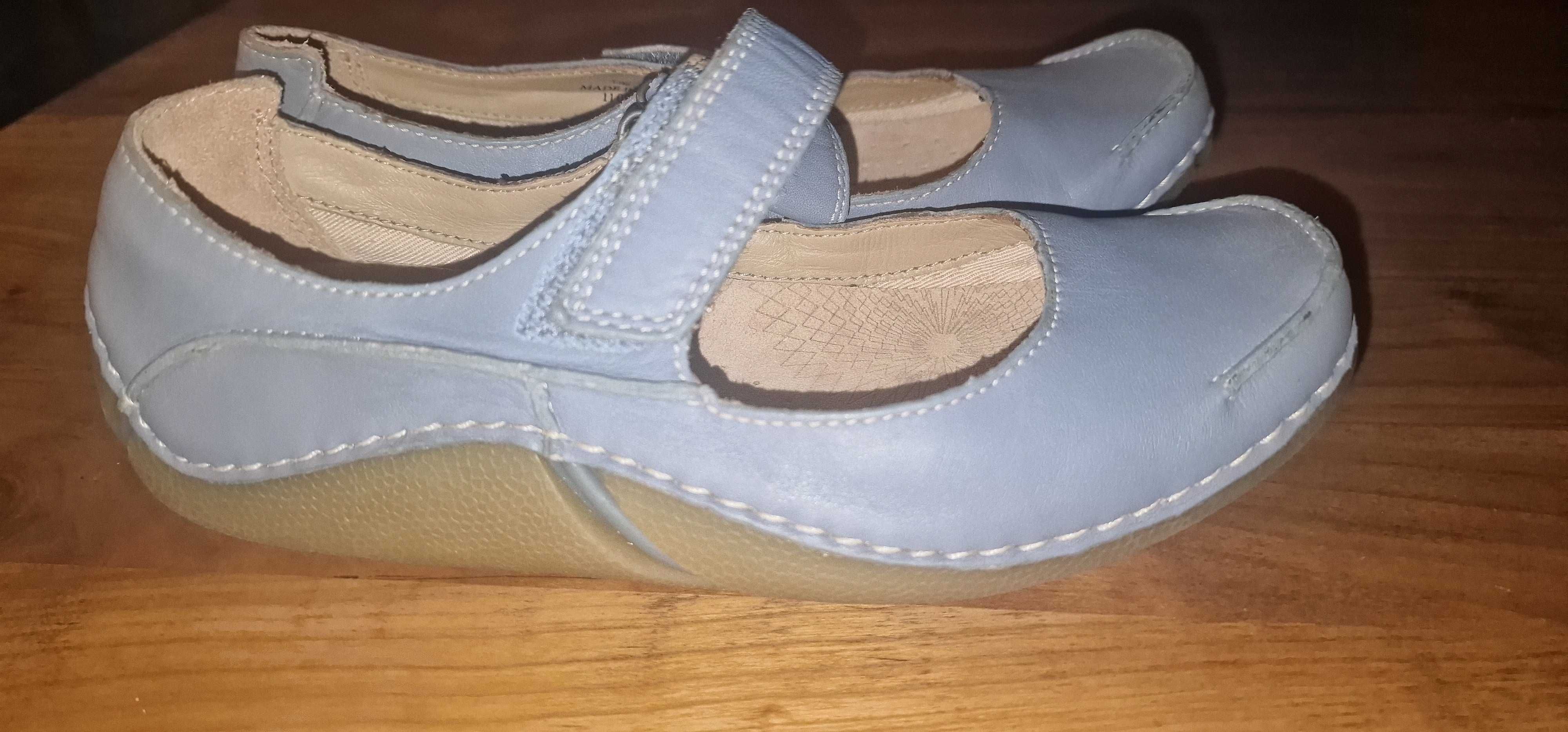 Дамски обувки Clarks