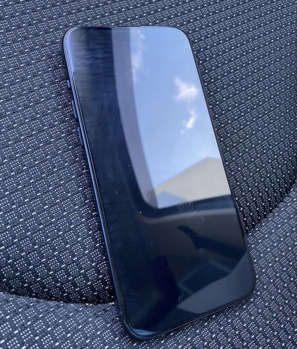 Vand iphone 15 pro max blue sau schimb