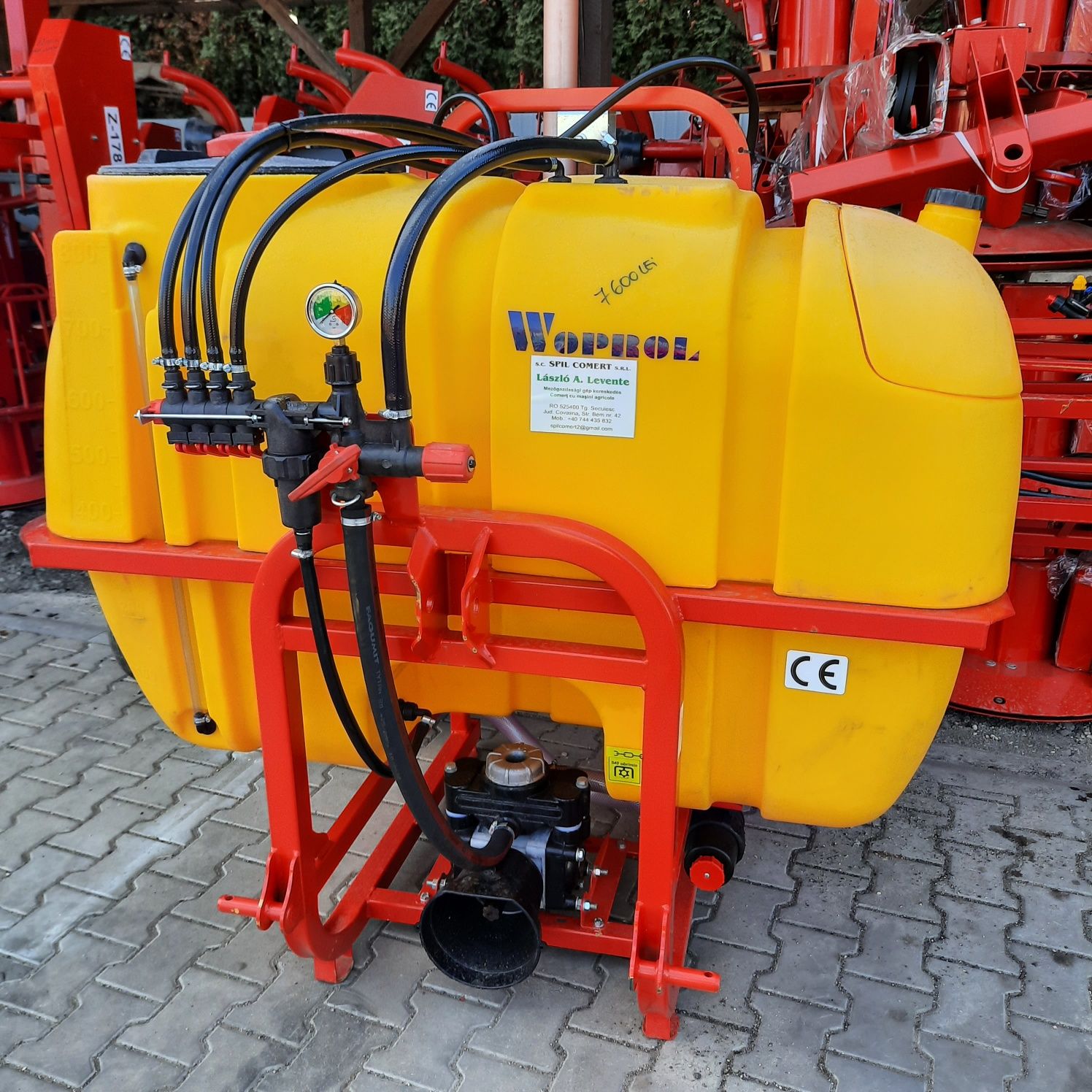 Maşina erbicidat (Inştalaţie de erbicidator) 400L,600L