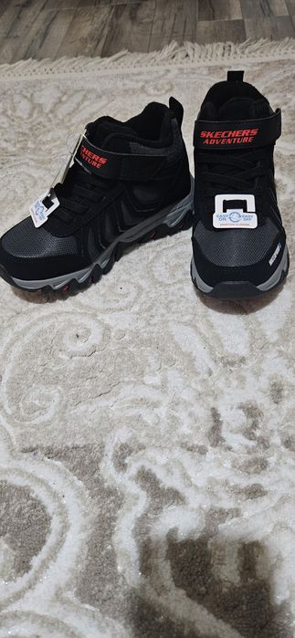 Нови детски обувки Skechers - Непромокаеми боти Adventure,