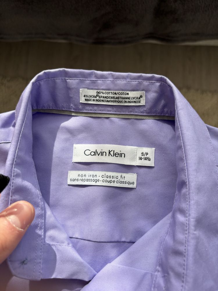 Риза Calvin Klein