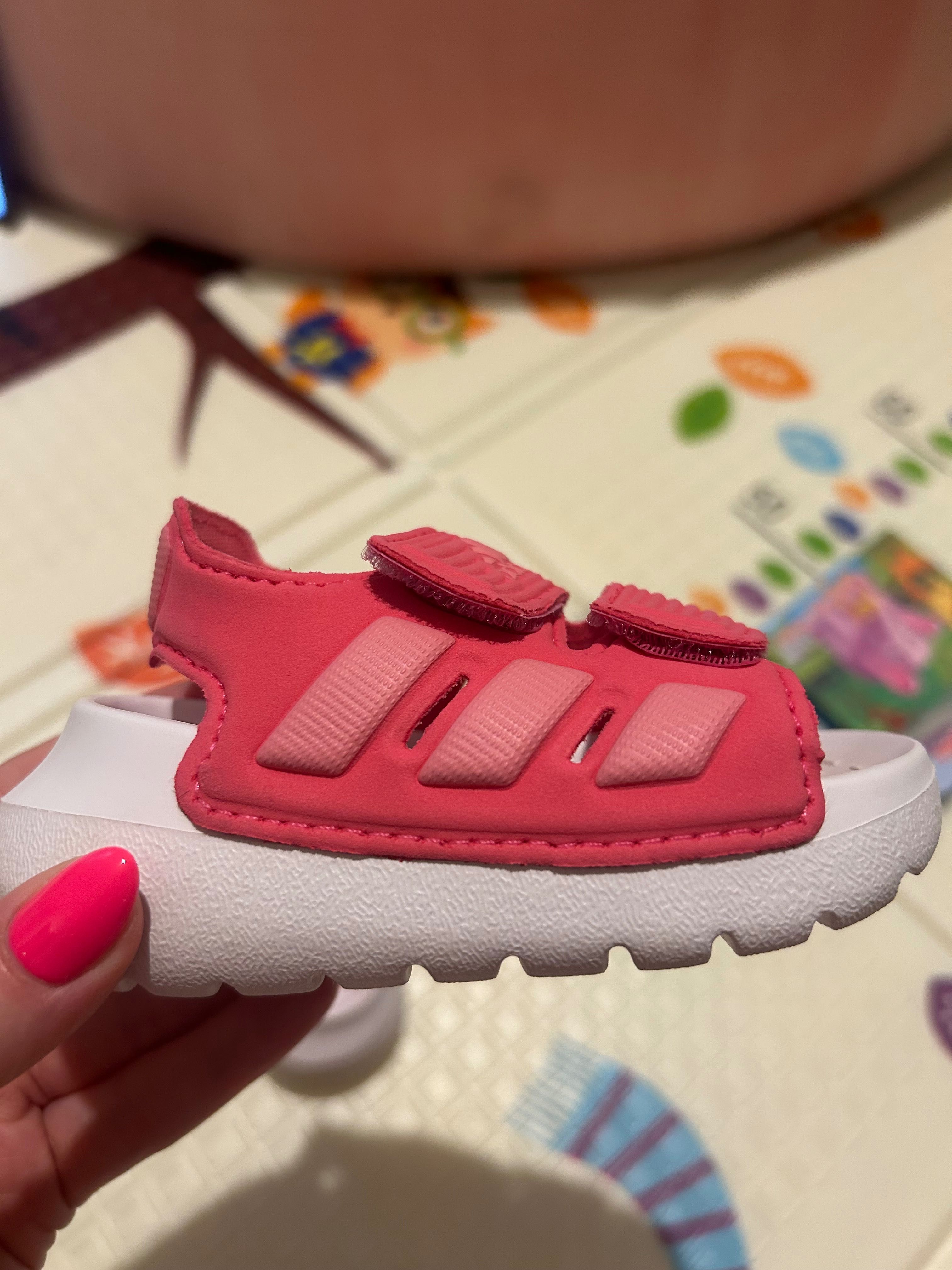Бебешки сандали adidas