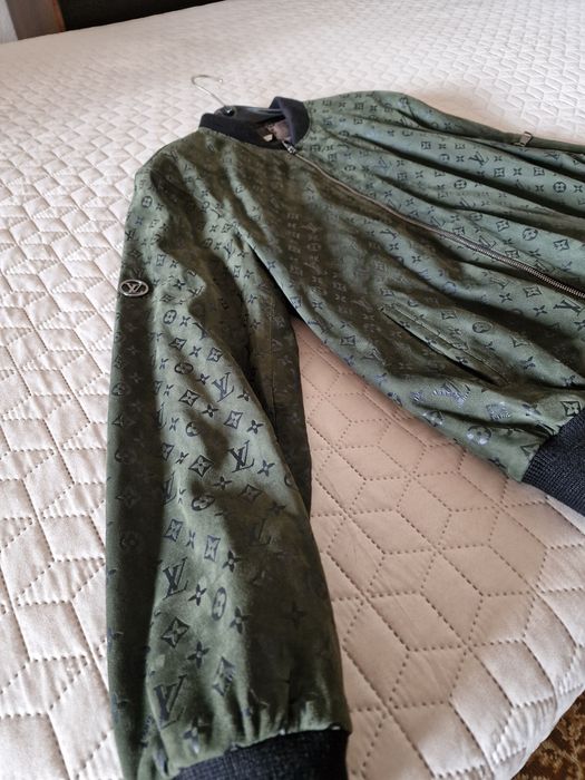 Зелено-черно пилотско яке Louis Vuitton с монограм, размер XL, EU 56.
