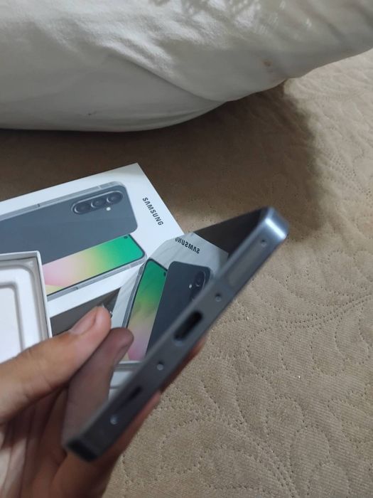 Vnd sau schimb cu un iphon