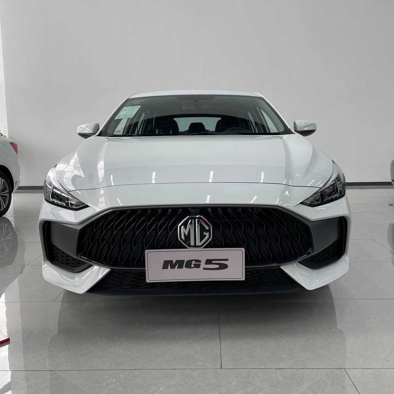 Jentra, cobalt, onix olishga shoshilmang. MG 5 Xarid qiling!