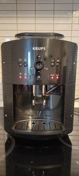 Expresor Krups EA81 defect ( în avarie )