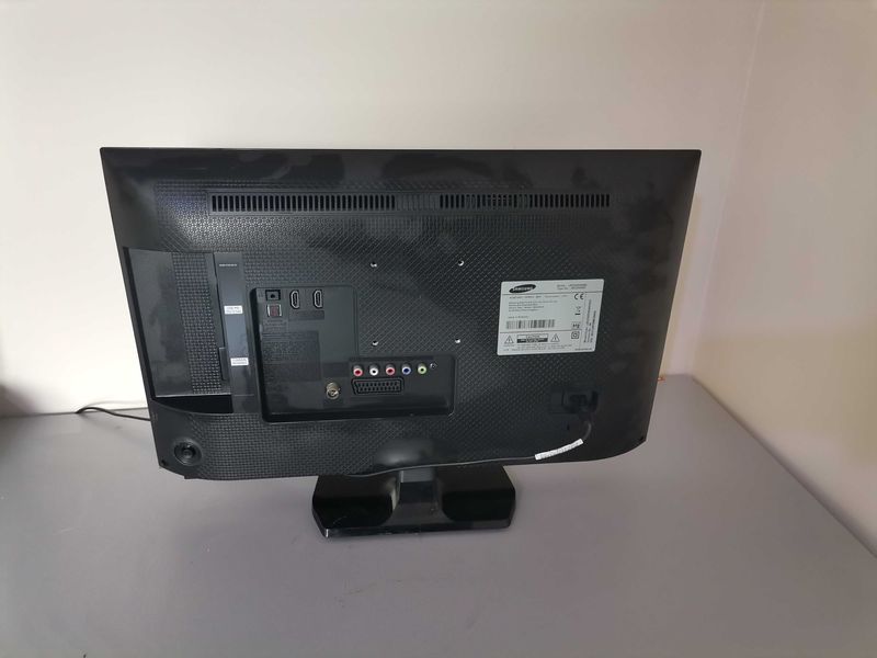 Телевизор - Samsung 22 inch led