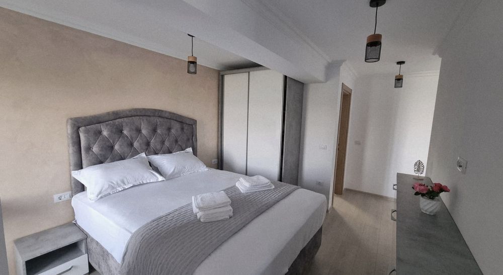 Studio de inchiriat, zona Mamaia/Butoaie, cu terasa si vedere la lac