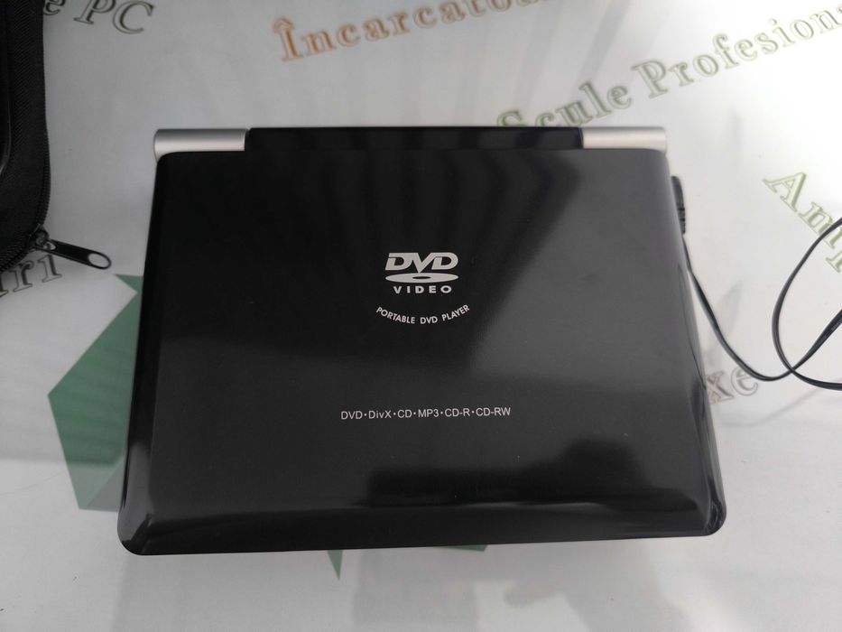 DVD Player Portabil Silva PT-3888 - 7" TFT-LCD, DivX