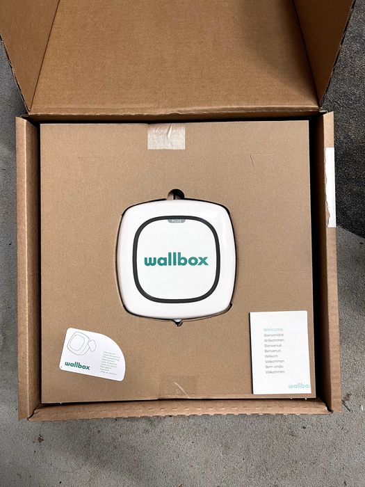 Stație de încarcare autovehicule electrice Wallbox Pulsar Plus