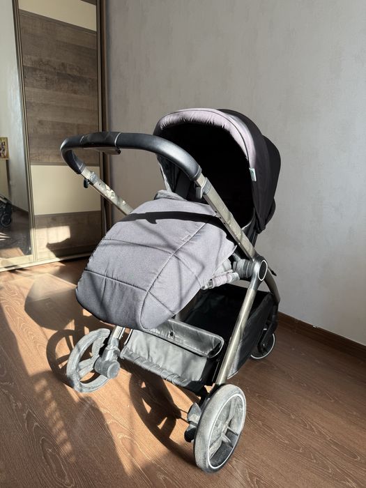 Продам Стильную Модульную Коляску 2 в 1 (Люлька + Прогулка)