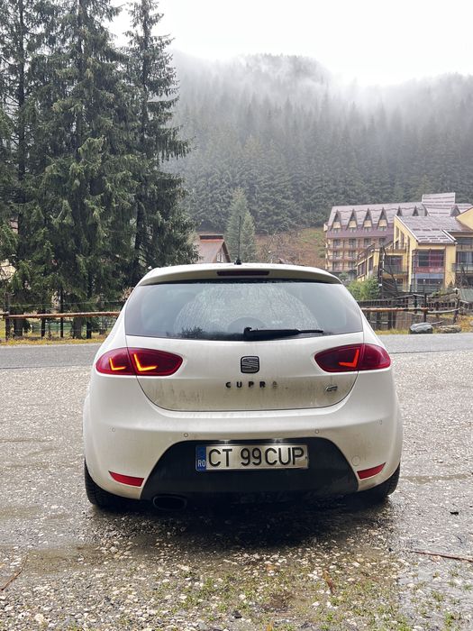 Seat Leon Cupra R - an 2011