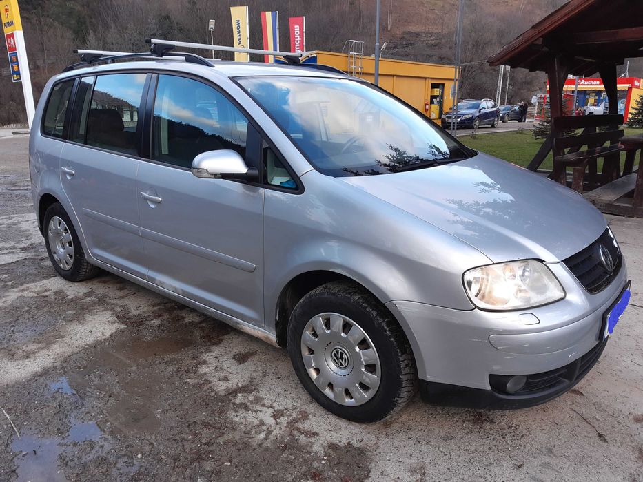 Vand Touran,2005,140 CP,stare f. bună