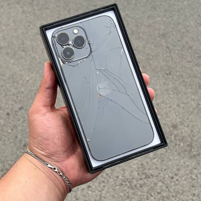 Iphone 13 pro max 256gb dual sim 444$ srocni