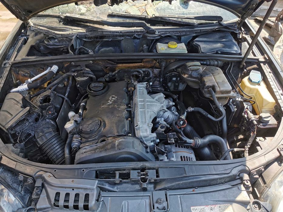 dezmembrez audi a4 b7 2.0 tdi/usa fata a4 b7/ bara spate a4 b7/turbina
