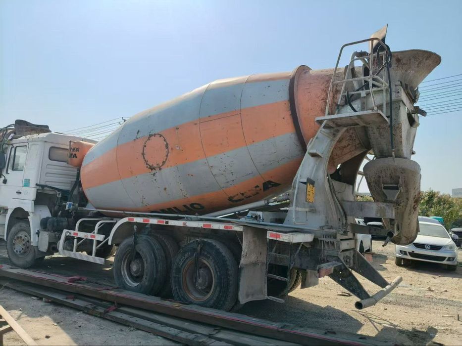 Мексер бочкалар сотилади 12 кубалик