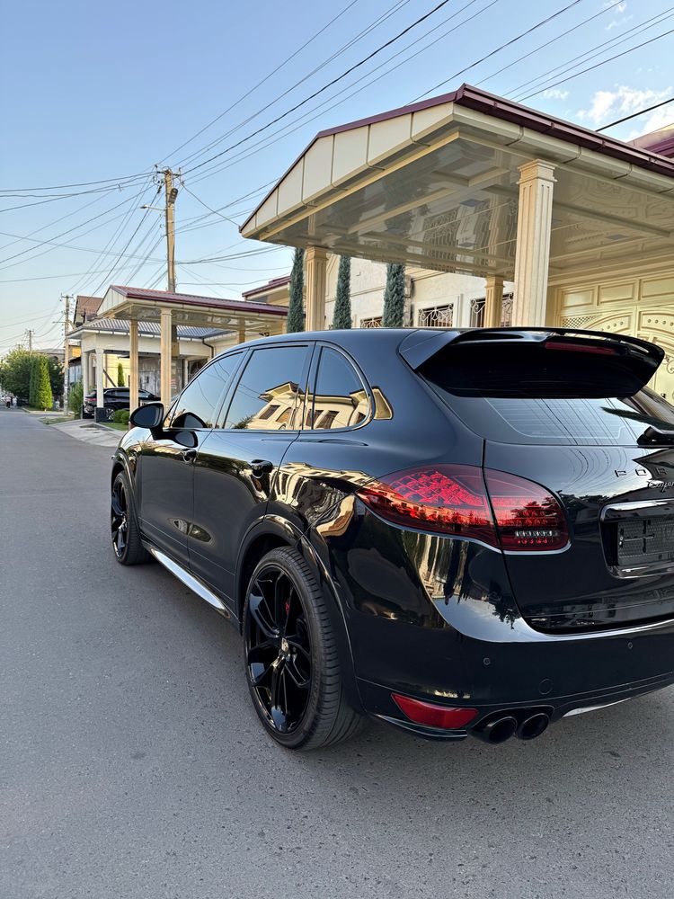 Porsche Cayenne GTS фулл Позиция 2014 Состаяние Идеално Краска Топтоза
