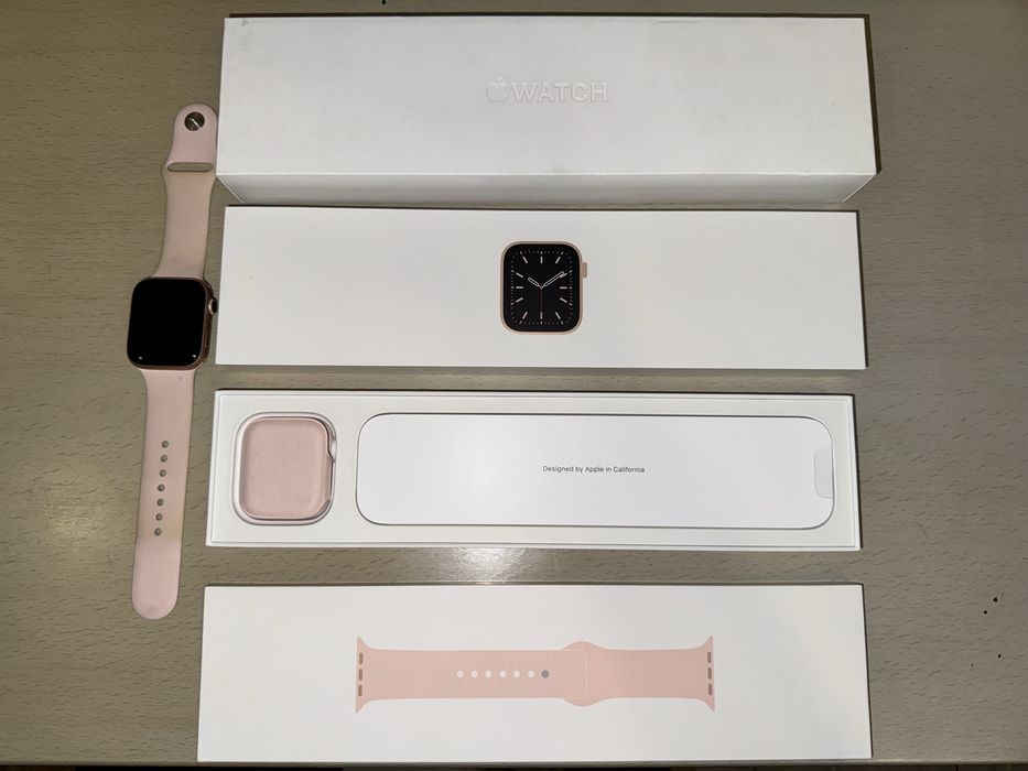 Часы Apple watch series 6
