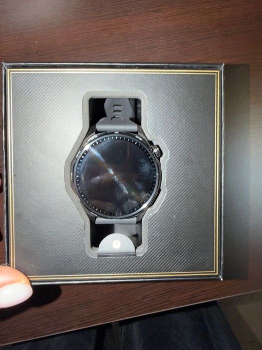 Нов смарт часовник