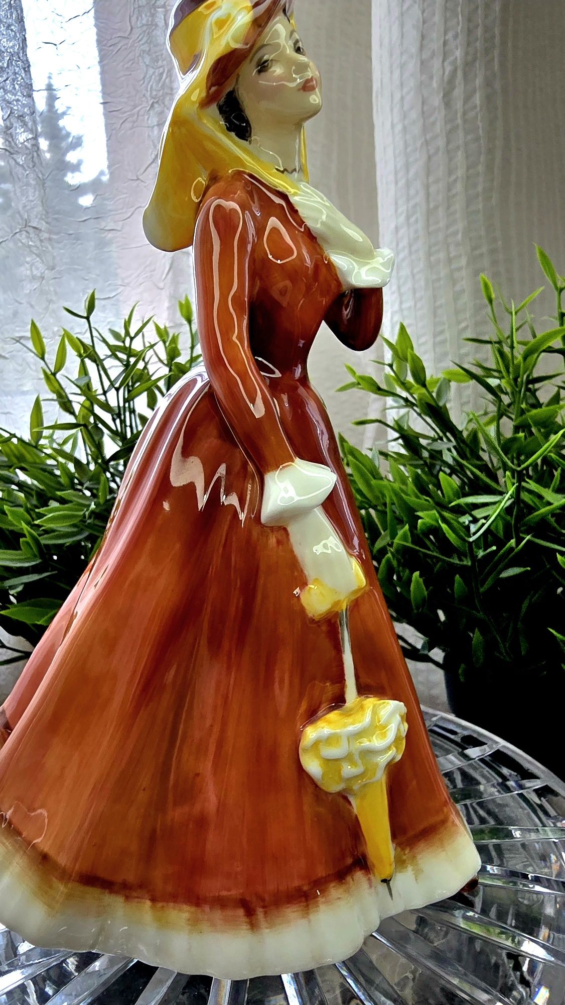 Фигура Royal Doulton Julia