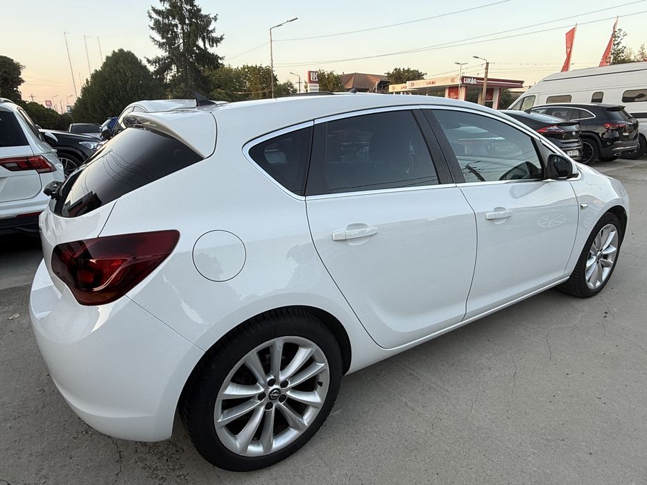 Opel Astra J 1,4 Turbo Rate Fixe Garantie 12 Luni Livrare gratuita