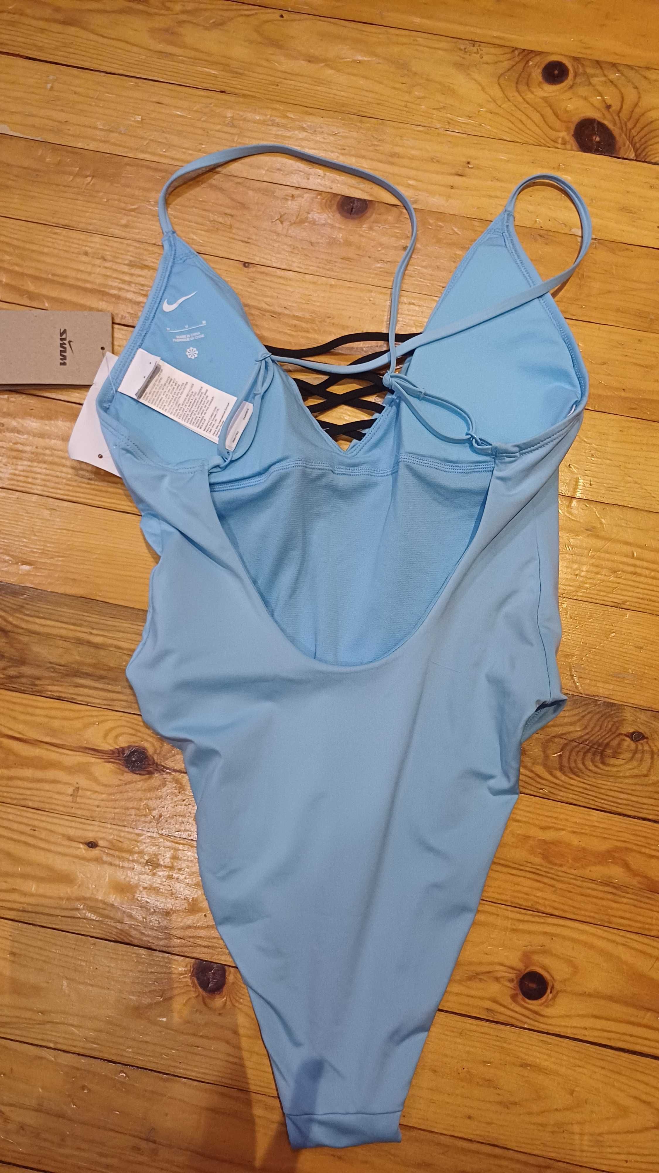 Nike Swim Чисто нов цял бански костюм