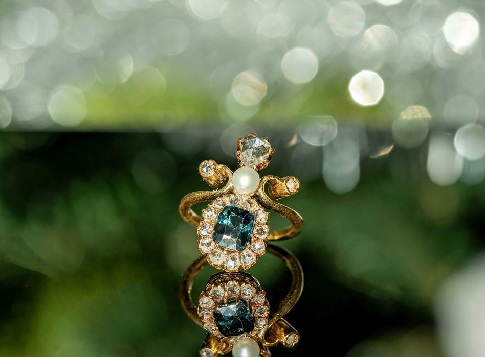 inel vechi deosebit aur safir diamante certificat
