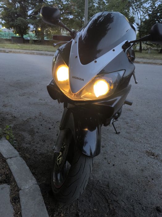 Преден фар за Honda 600 f4
